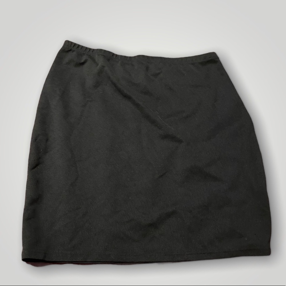 SHEIN BLACK MINI SKIRT